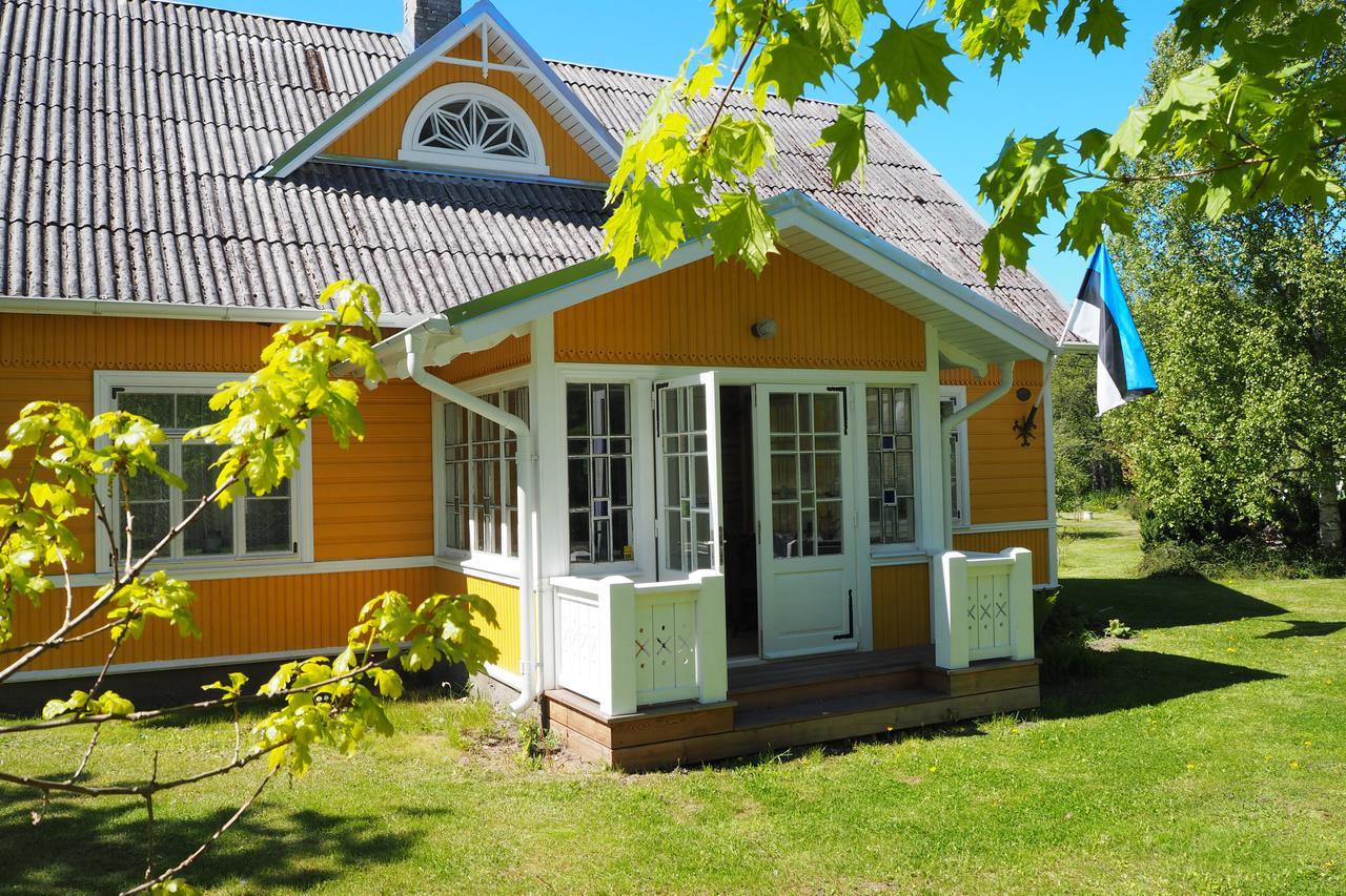 Leesi Kuelalistemaja Hotell Exteriör bild